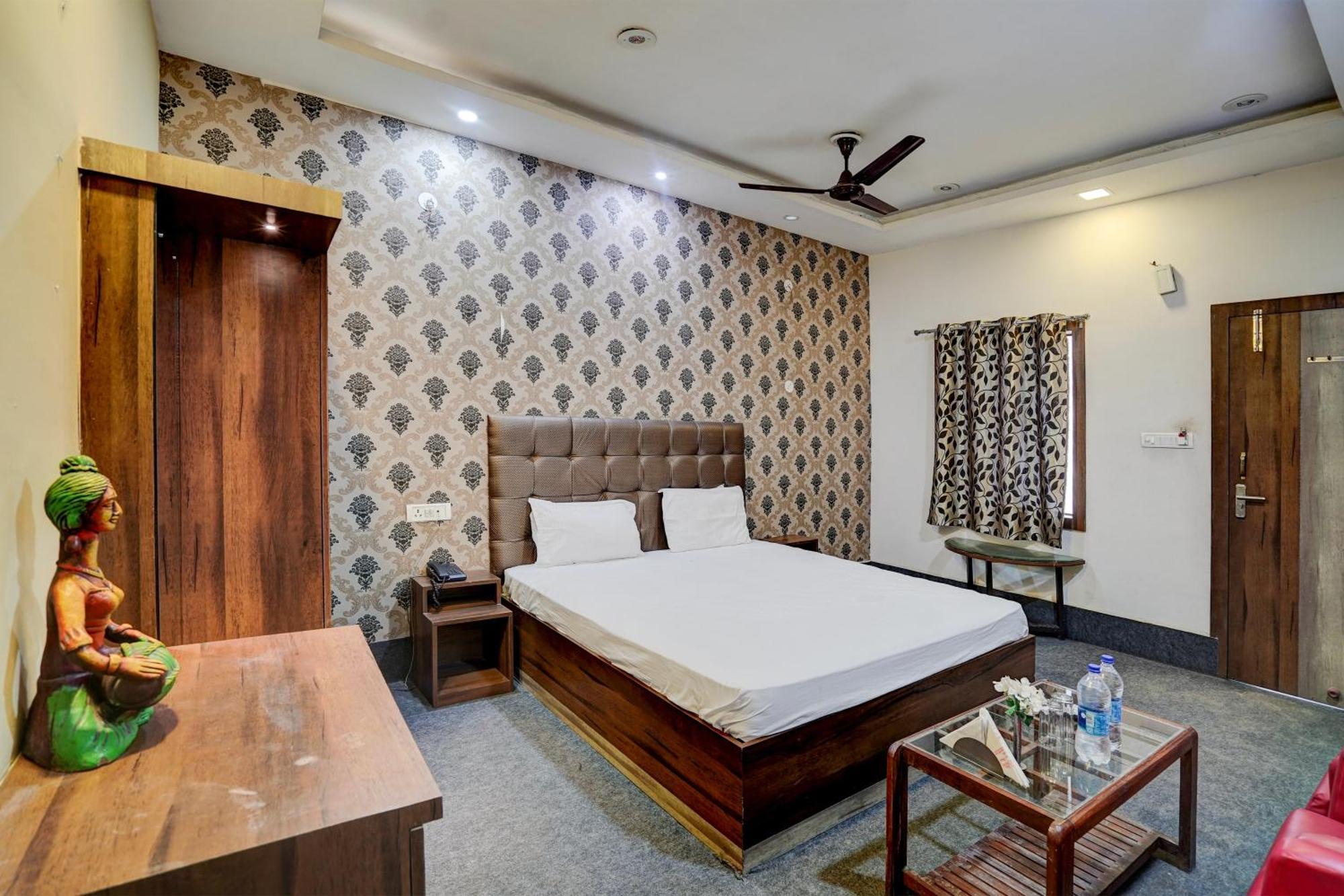 Hotel O Shyam Utsav Mirzapur Екстер'єр фото