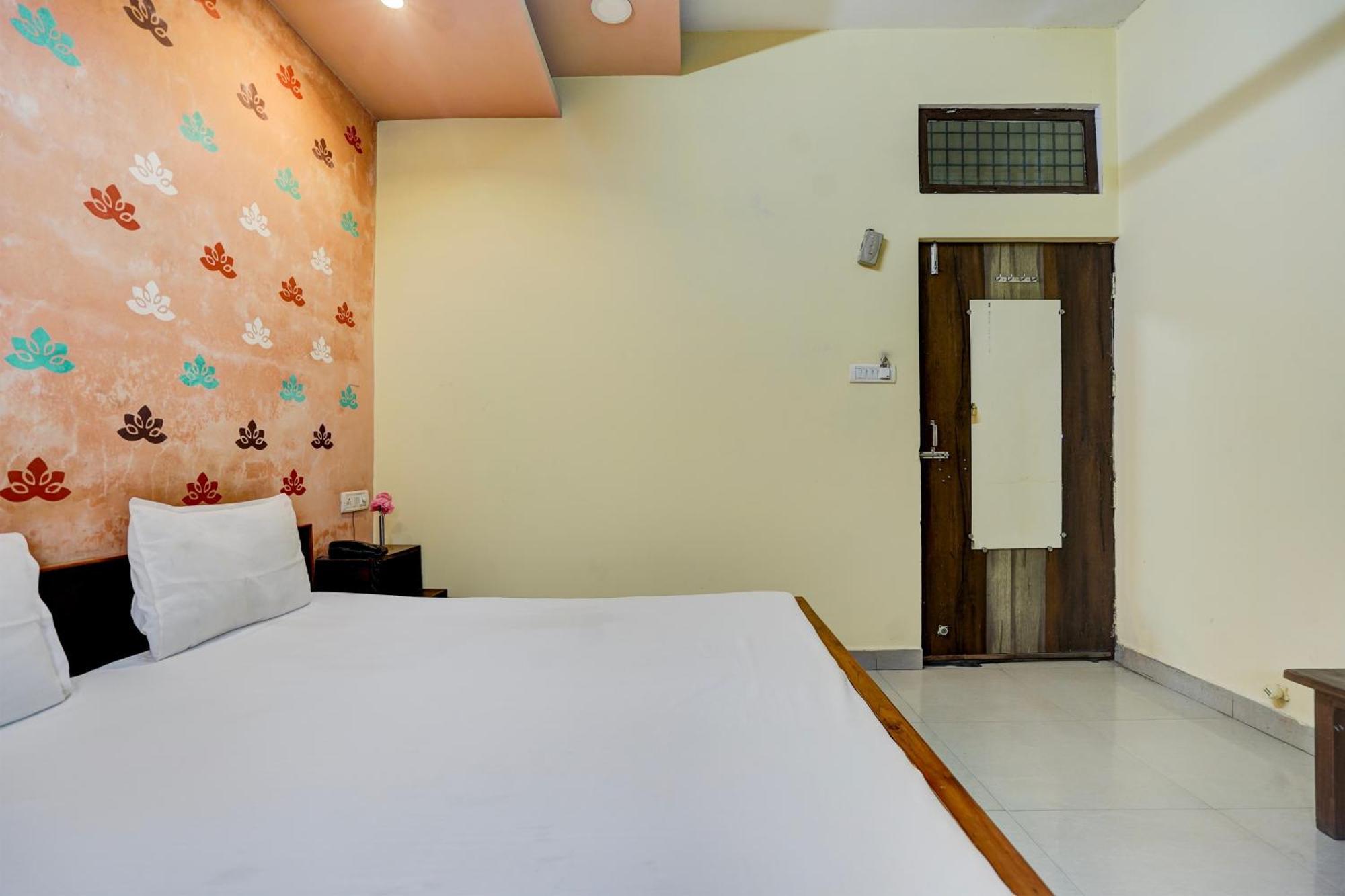 Hotel O Shyam Utsav Mirzapur Екстер'єр фото