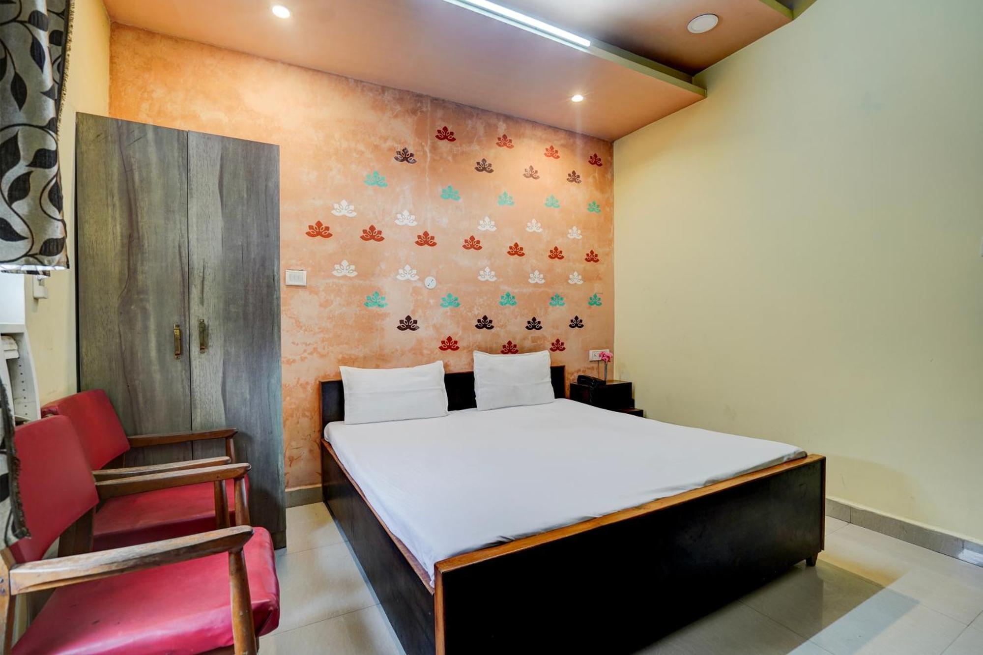 Hotel O Shyam Utsav Mirzapur Екстер'єр фото