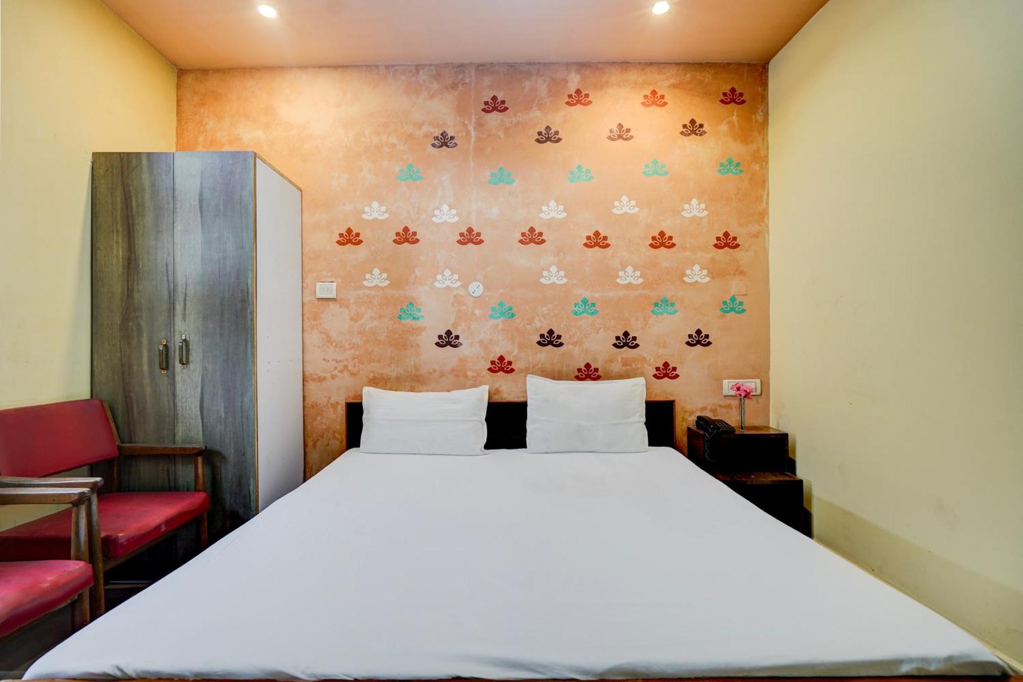 Hotel O Shyam Utsav Mirzapur Екстер'єр фото