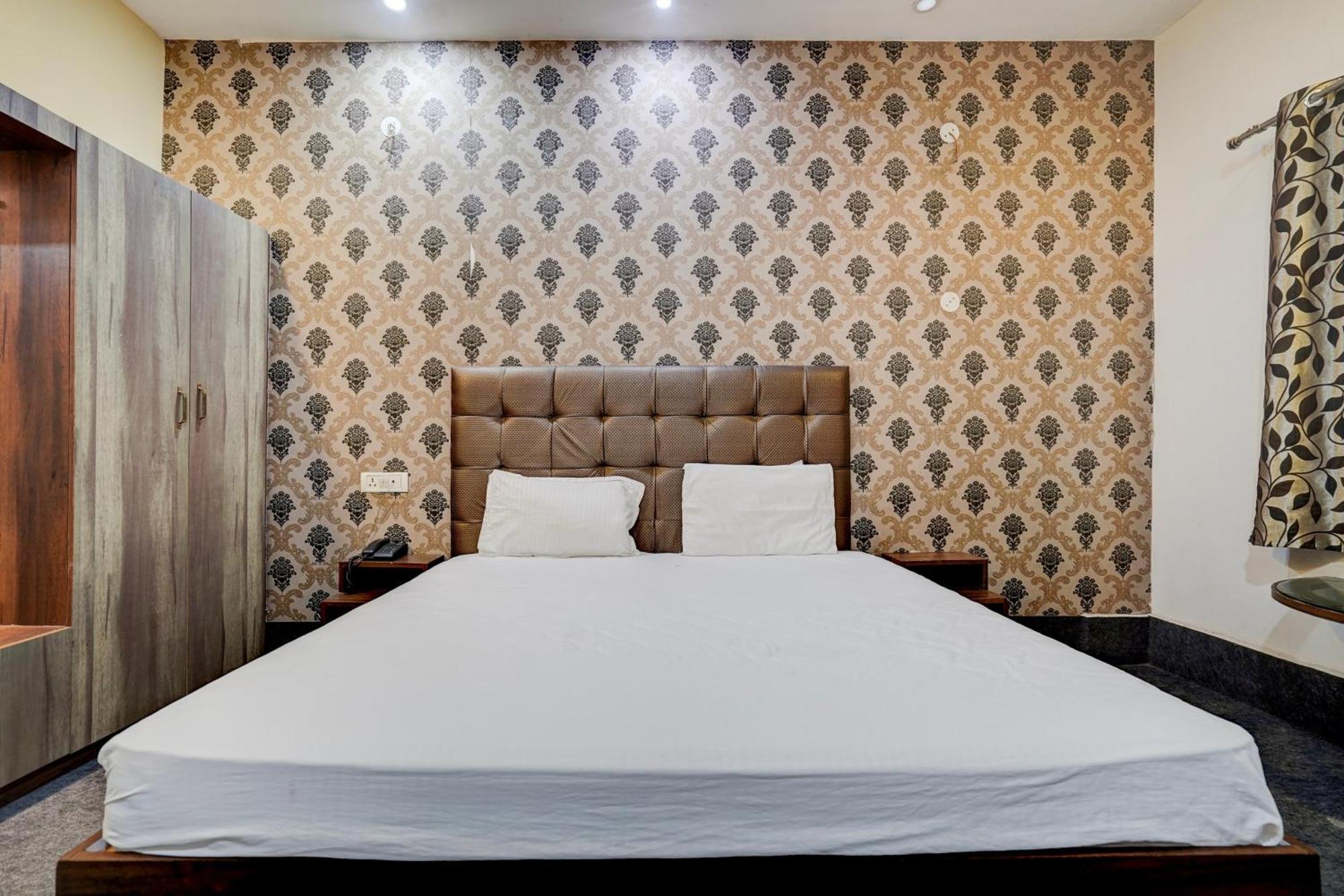 Hotel O Shyam Utsav Mirzapur Екстер'єр фото