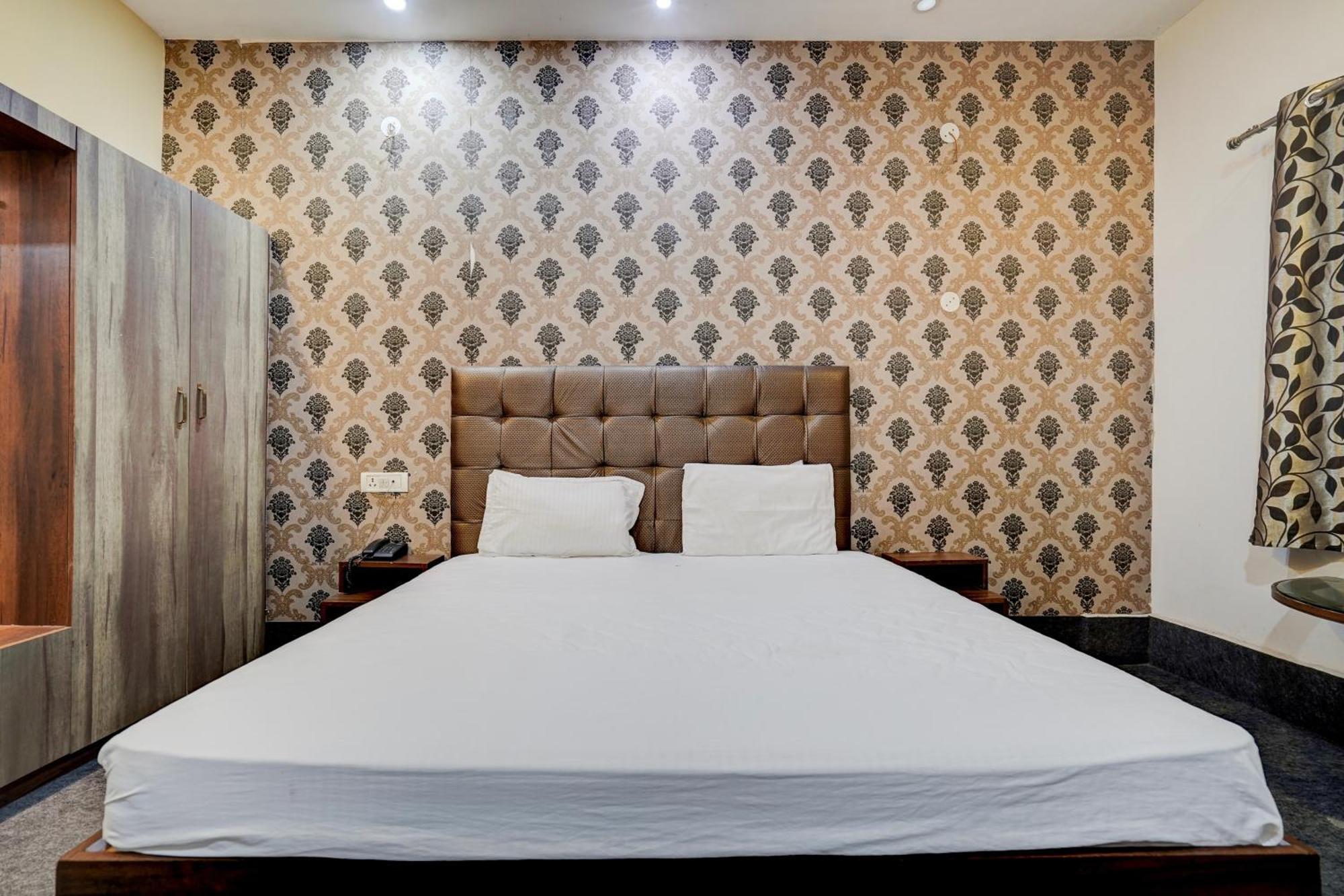 Hotel O Shyam Utsav Mirzapur Екстер'єр фото